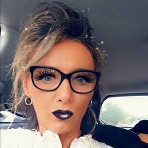 Meet your Posher, Stefanie